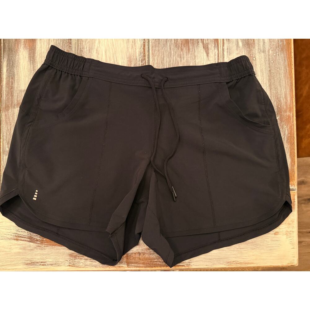 Lands’ End Black Activewear Shorts Size 10P